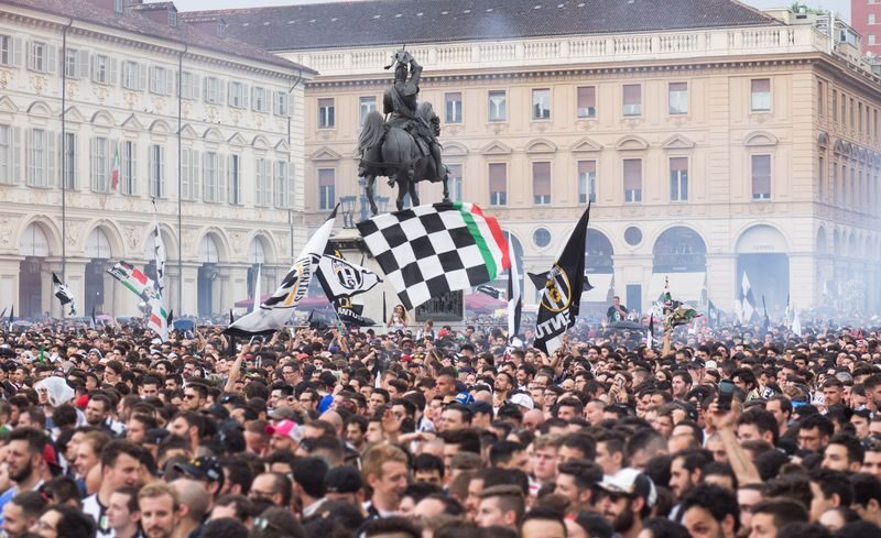 Juventus FC Match Ticket in Allianz Stadium - Getting seats together as a group