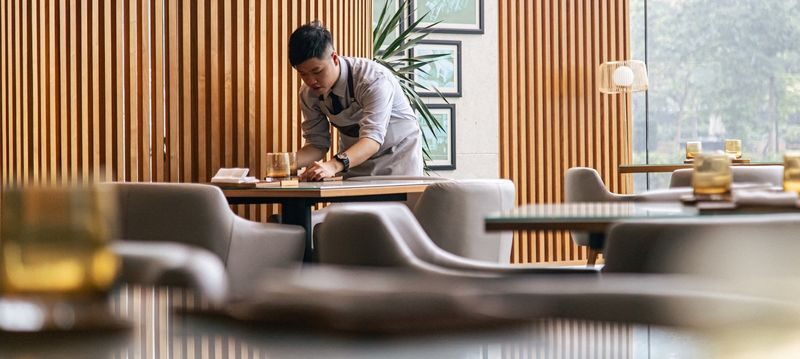 JW Marriott Cafe: Lunch and Dinner Buffet Experience in Hanoi - Weighing the cost against the experience