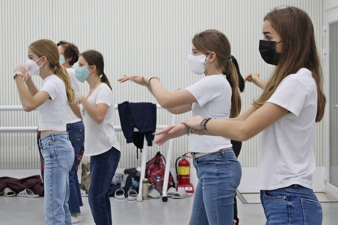 K-Pop Dance Class in Seoul, Korea With Pickup - Common Questions