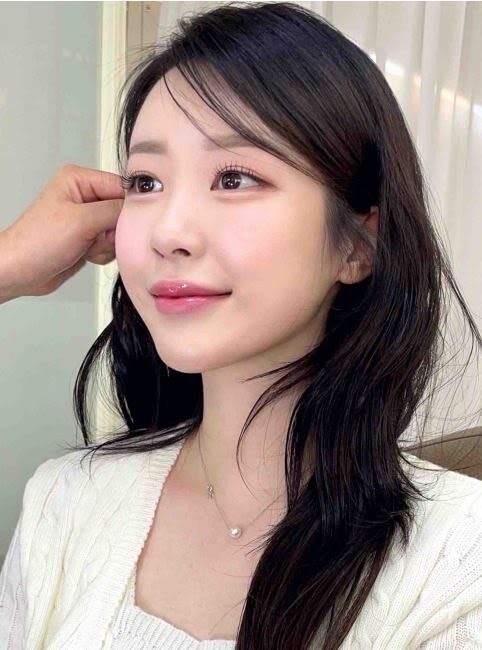 K-Pop Idol Hair & Makeup & Personal Color Analysis - Choose the service that matches your plans