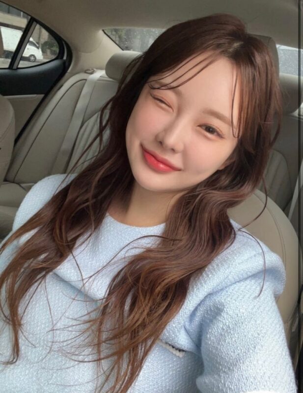 K-Pop Idol Hair & Makeup & Personal Color Analysis - Should you book it?