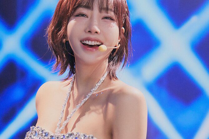 K-pop Idol Photoshoot Experience in Seoul - From Style to Stage: The Flow of the Session