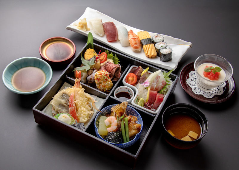 Kagoshimas 5-Star Shiroyama Hotel: Scenic Hot Springs & Lunch - At a glance