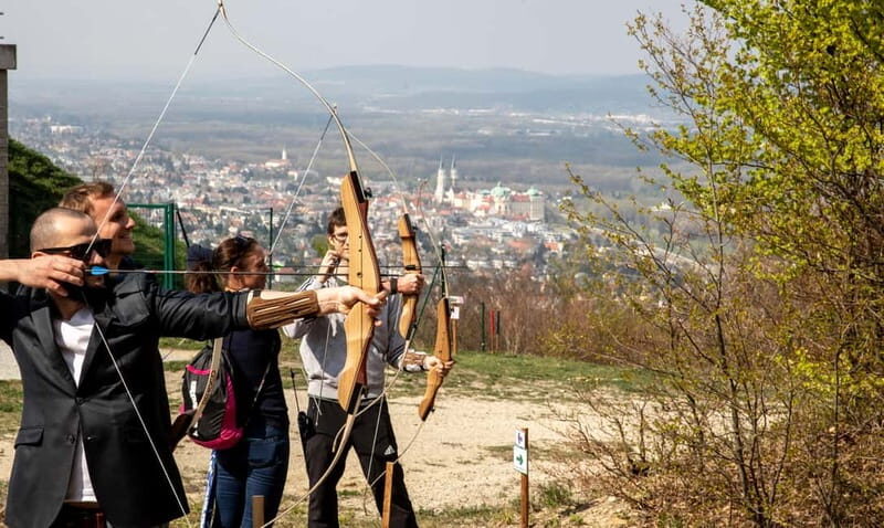 Kahlenberg Vienna: 3D-Archery Park Entry-Ticket & Equipment - Equipment and Training: Making It Friendly for All