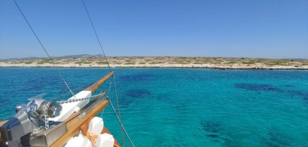 Kaiki Cruise to Antiparos & Despotiko Including BBQ Lunch - Additional Tips and Considerations