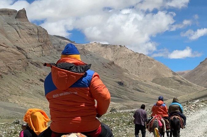 Kailash Mansarovar Yatra 12 Nights 13 Days - Accommodations: Comfort in Remote Settings