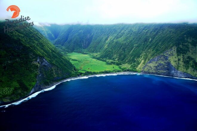 Kailua-Kona: Volcano and Kohala Landing Helicopter Tour - Ground Tour and Landing
