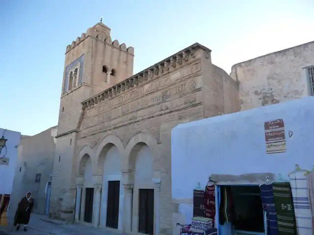 Kairouan & El Jem Museum Full-Day UNESCO Site Tour - El Jem Museum and the reason for the long ride