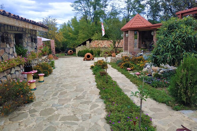 Kakheti Wine Tour With 20+ Wine Tastings & Qvevri Masterclass - Wine Tasting Extravaganza
