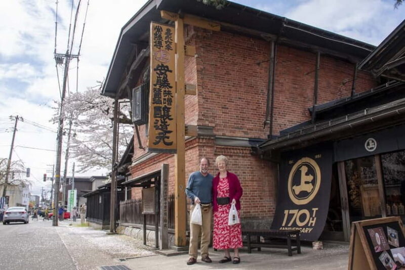 Kakunodate: Samurai Food Walk Tour - A Guided Stroll Through Samurai Residences and Streets