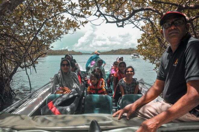 Kalutara: Turtle Hatchery Visit, Boat Safari, and Galle Tour - Boat Safari Along Madu River