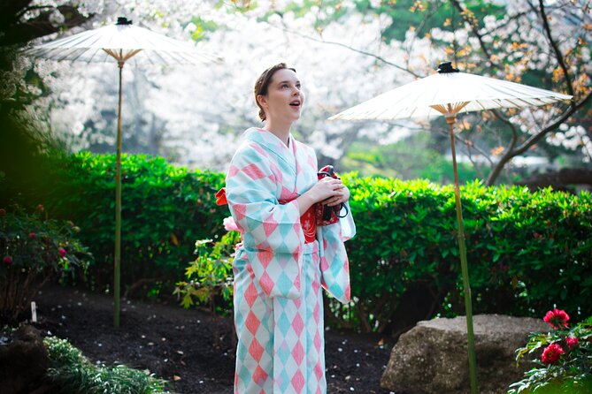 Kamakura Tour With Pro Photographer: Tsurugaoka Hachimangu Shrine - Cultural Insights