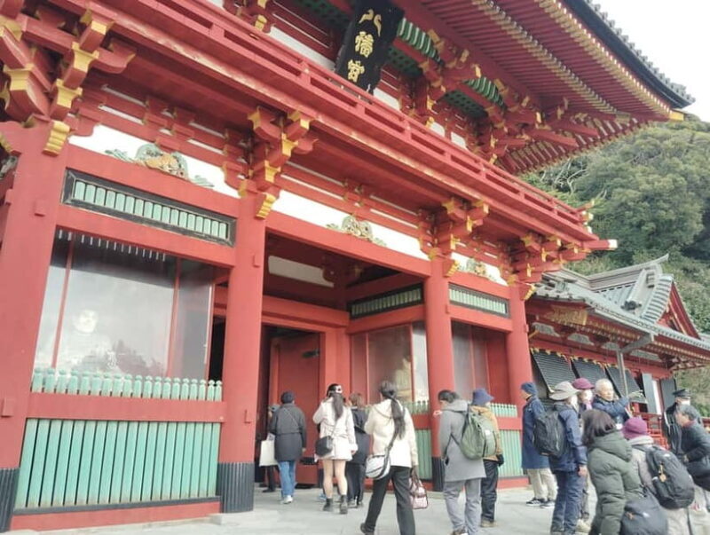 Kamakura: Tsurugaoka Hachimangu & Komachi Street Tour - Good To Know