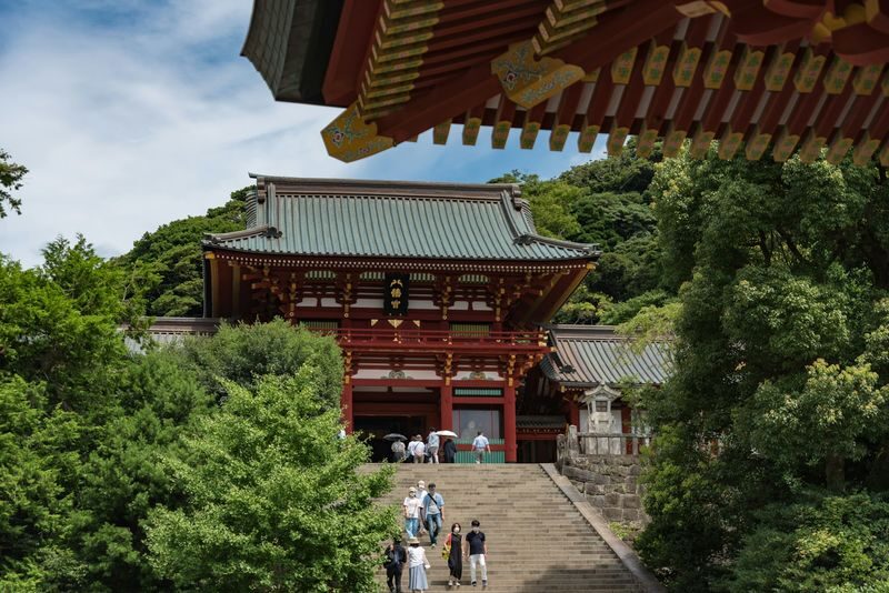 Kamakura & Yokohama Full-Day Private Guided Tour - What a private guide can add