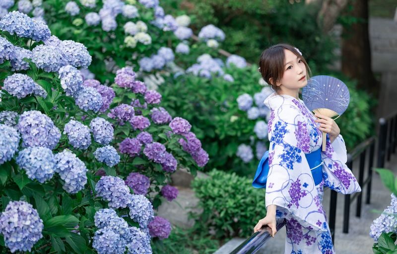 Kamakura Yukata/Kimono Experience & Photo Shoot Kamakura HANKA - From Komachi-dori to the shrine approaches