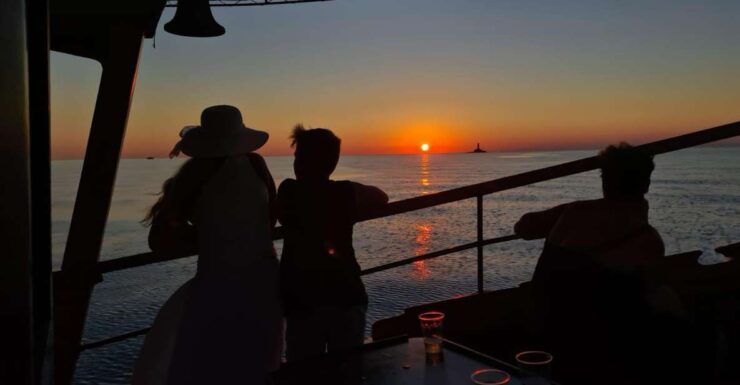 Kamenjak: Medulin Sunset Dolphin Tour - Booking Information and Policies