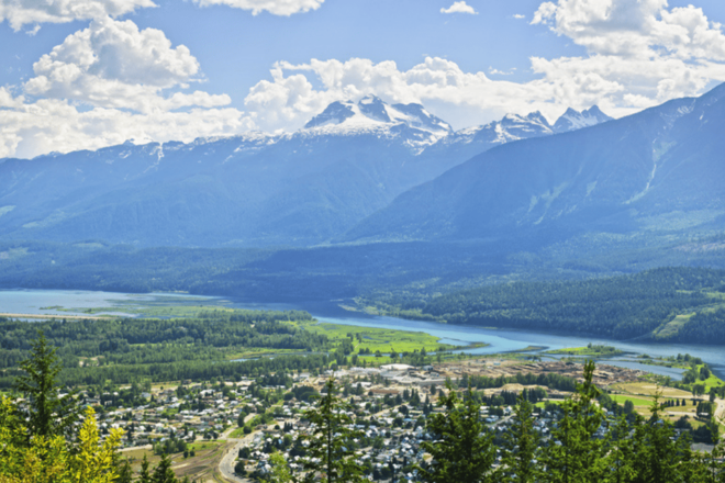 Kamloops to Banff: Ultimate Mountain Self-Guided Drive Tour - Audio Tour Features