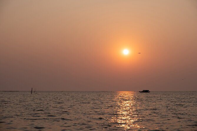 Kampong Phluk and Tonle Sap Lake Small Group Tour - An In-Depth Look at Kampong Phluk and Tonle Sap Lake Small Group Tour  