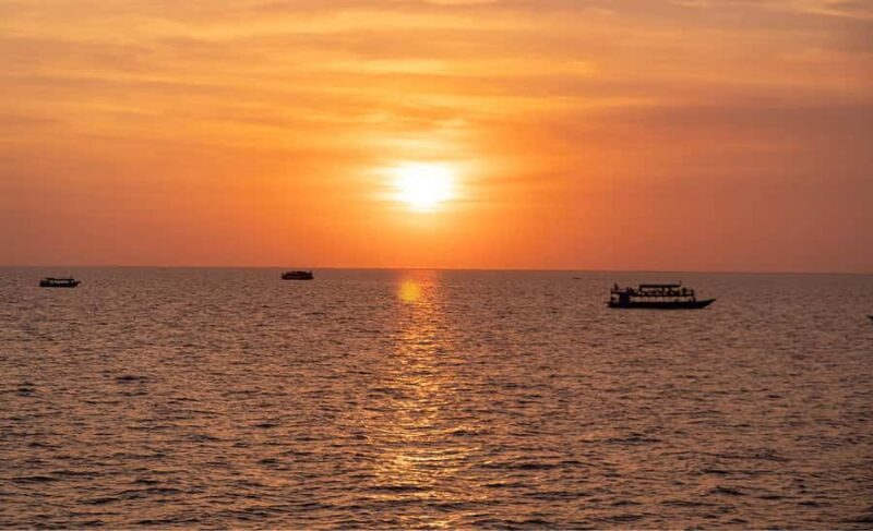 Kampong Phluk Floating Village Morning or Sunset Boat Tour - Exploring Kampong Phluk Floating Village: A Genuine Waterborne Adventure