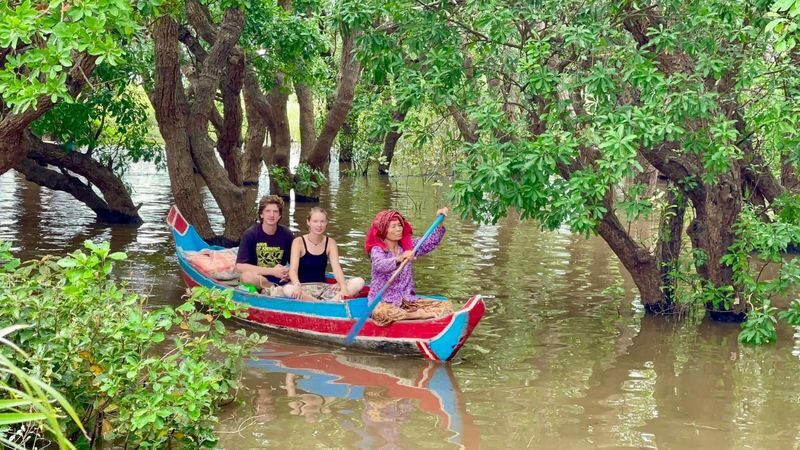Kampong Pluk Floating Village with Sunset Boat Tour - Seeing Kompong Phluk from the water