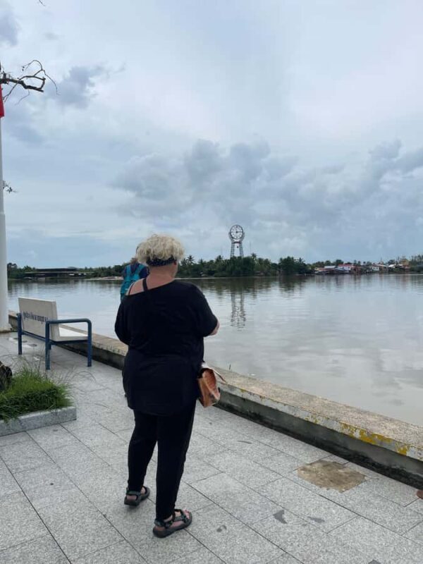 Kampot: City Tour with Salt Farm and Fishing Village - Good To Know