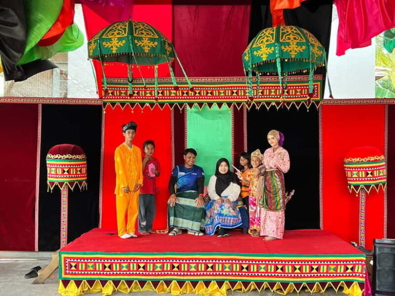 KAMPUNG GIPSI-DAY TRIP TO BAJAU HEAVEN FREE NASIGORENG & TEH - The Performances and Cultural Displays