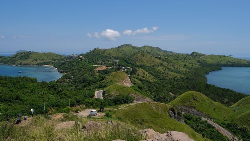 Kampung Melo And Batu Cermin Cave Day Tour in Labuan Bajo - A day trip built around four very different stops