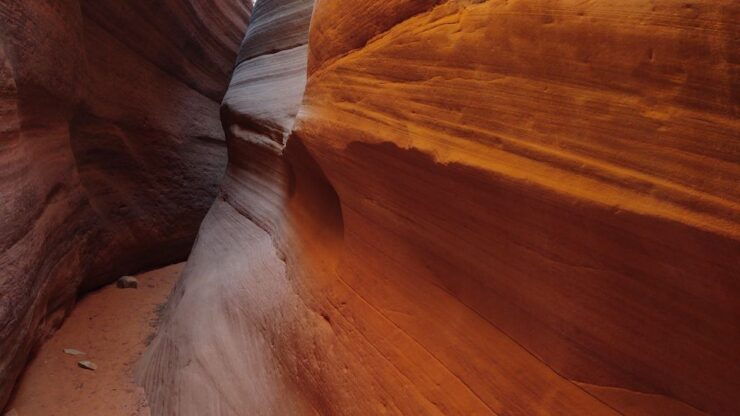 Kanab: Peek-a-Boo Slot Canyon Value Tour - Experience Highlights