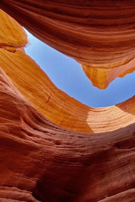 Kanab: Peekaboo Slot Canyon Tour - Group Size and Language