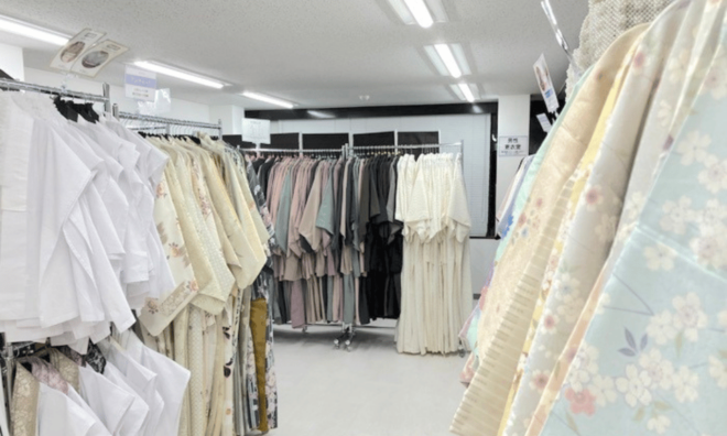 Kanagawa: Kimono Rental in Kamakura Provided by RikaWafuku - Dressing and Styling Services