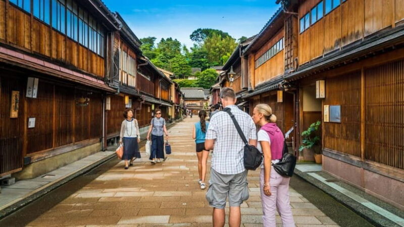 Kanazawa: City Highlights & Hidden Gems Private Walking Tour - Who Will Love This Tour?  