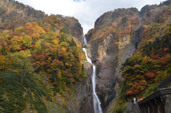 Kanazawa Day Tour: Shomyo Falls & Tateyama Mountain Walks - FAQs