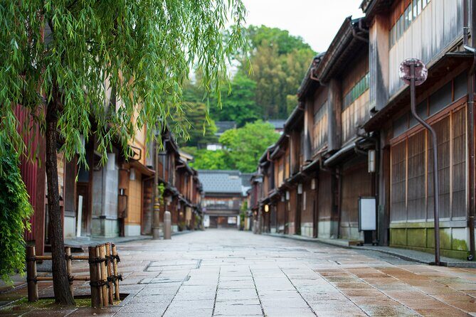 Kanazawa Essentials Private Tour 6 Hours - Good To Know