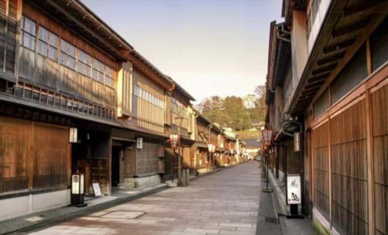Kanazawa: Higashi Chaya District Guided Walking Tour - Introduction