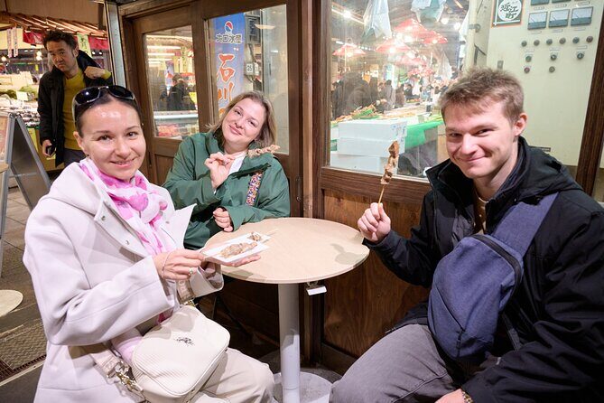 Kanazawa Market and Oldtown Food and Culture Walking Tour - Good To Know