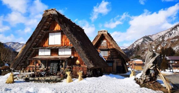 Kanazawa: Nostalgic Shirakawa-go & Kanazawa Tour - Customer Reviews