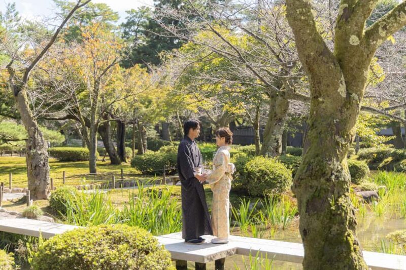 Kanazawa: Private Tour with Photographer and Photoshoot - Good To Know