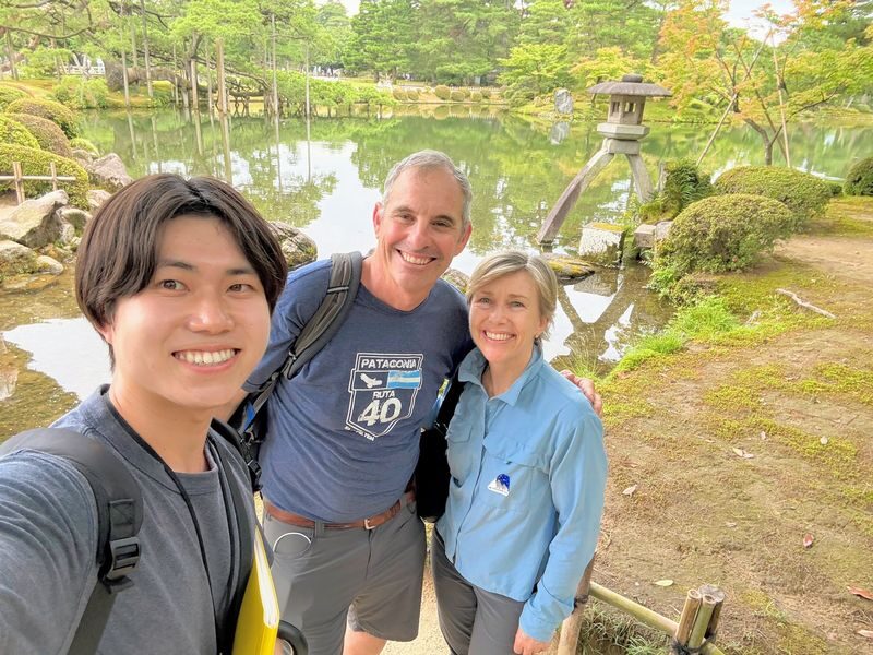 Kanazawa Walking Tour: Garden, Castle, Samurai & Geisha+Taxi - Higashi Chaya: geisha culture and traditional crafts