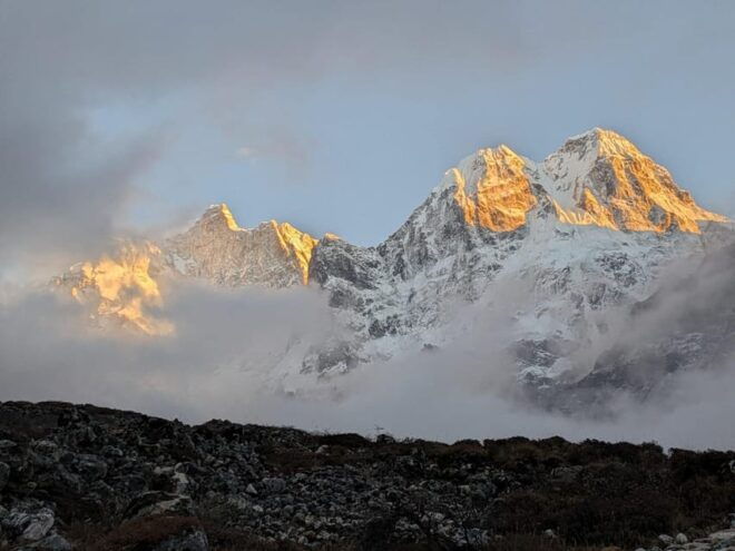 Kanchenjunga Circuit Trek - 21 Days - Inclusions and Services