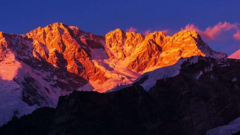 Kanchenjunga North Base Camp Trek: 15 Days - Accommodations & Facilities