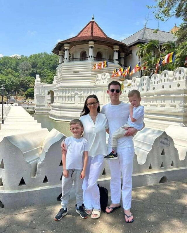 Kandy: 2-Day Tour Kandy ,Ambuluwawa Tower with Accommodation - The Sum Up