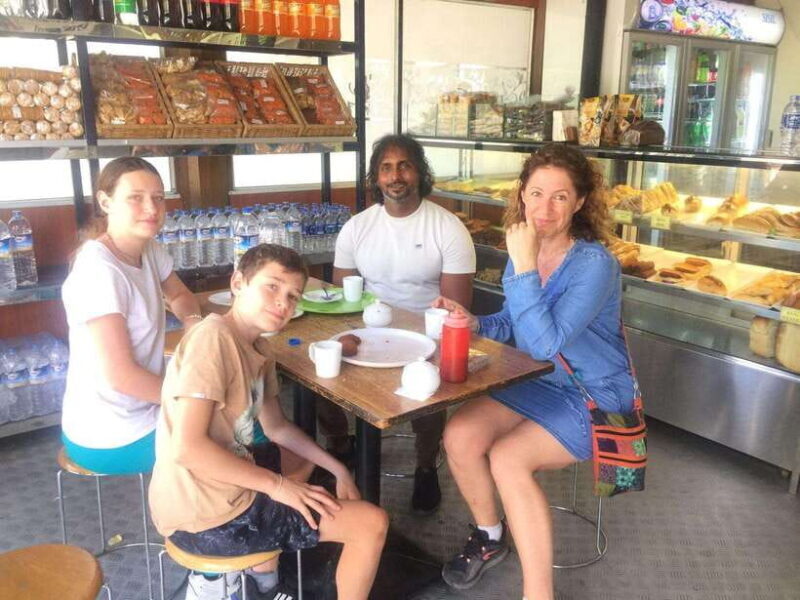 Kandy: All-day Ambuluwawa and Kandy City Tour by Tuk-Tuk - How the Tour Works: Practical Details