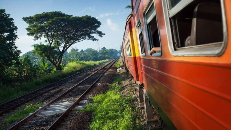 Kandy: All-Inclusive One Night Stay & Train Ride to Ella - The Train Journey: A Visual Feast  