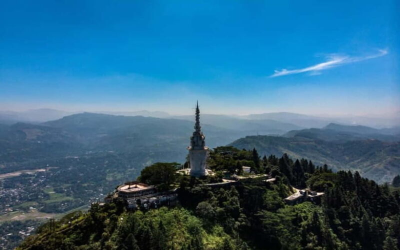 Kandy: Ambuluwawa Day Tour by TukTuk with Local Guide - Good To Know