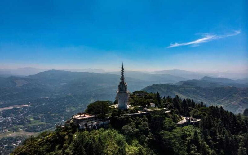 Kandy: Ambuluwawa Day Tour by TukTuk with Local Guide - The Sum Up: Who Should Consider This Tour?