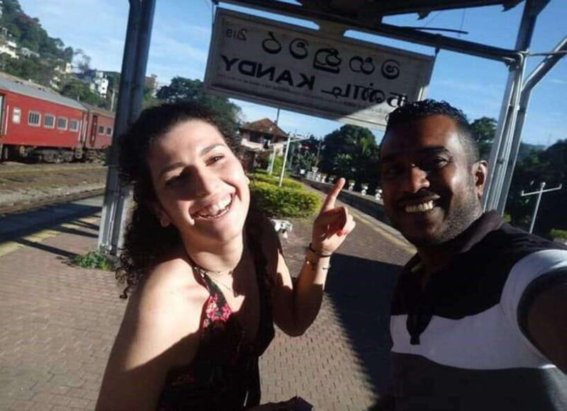 Kandy: Ambuluwawa Heights Tuk Tuk Tour with Guide - Tea Factory: A Sip of Local Culture