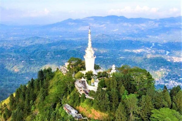 Kandy: Ambuluwawa Tower and City Highlights Day Tour - Tips for Travelers