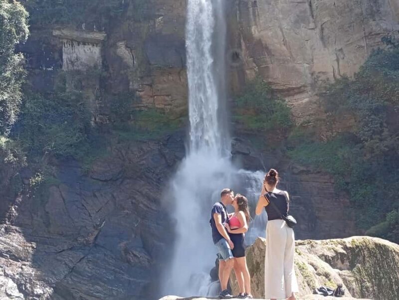 Kandy: Ambuluwawa Tower, Ramboda Falls & Tea Factory Tour - Good To Know