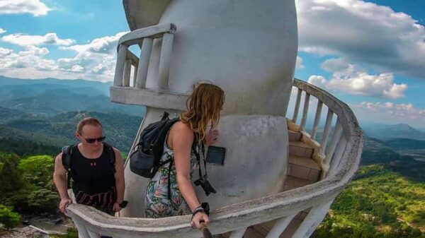 Kandy: Ambuluwawa Tower, Tea Factory, and Kandy City Tour - Practical Information for Travelers