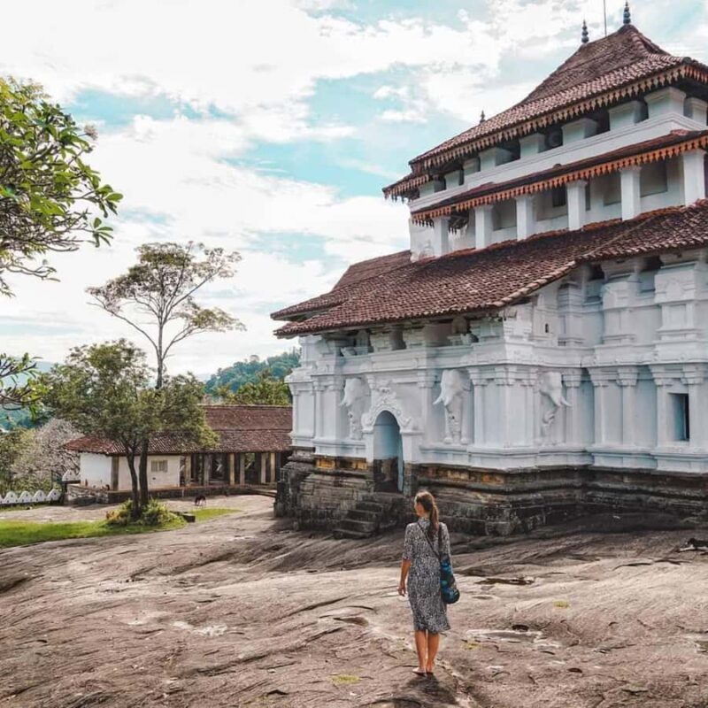Kandy: Carvings, Stone Temples & Sacred Rituals Day Tour - Exploring Kandy’s Cultural and Spiritual Gems